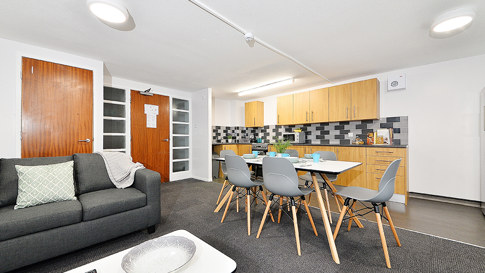 Leazes Parade shared kitchen 